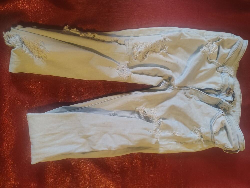American Eagle Jeans Womens 6 Light Wash Distressed Ripped Stretch Skinny